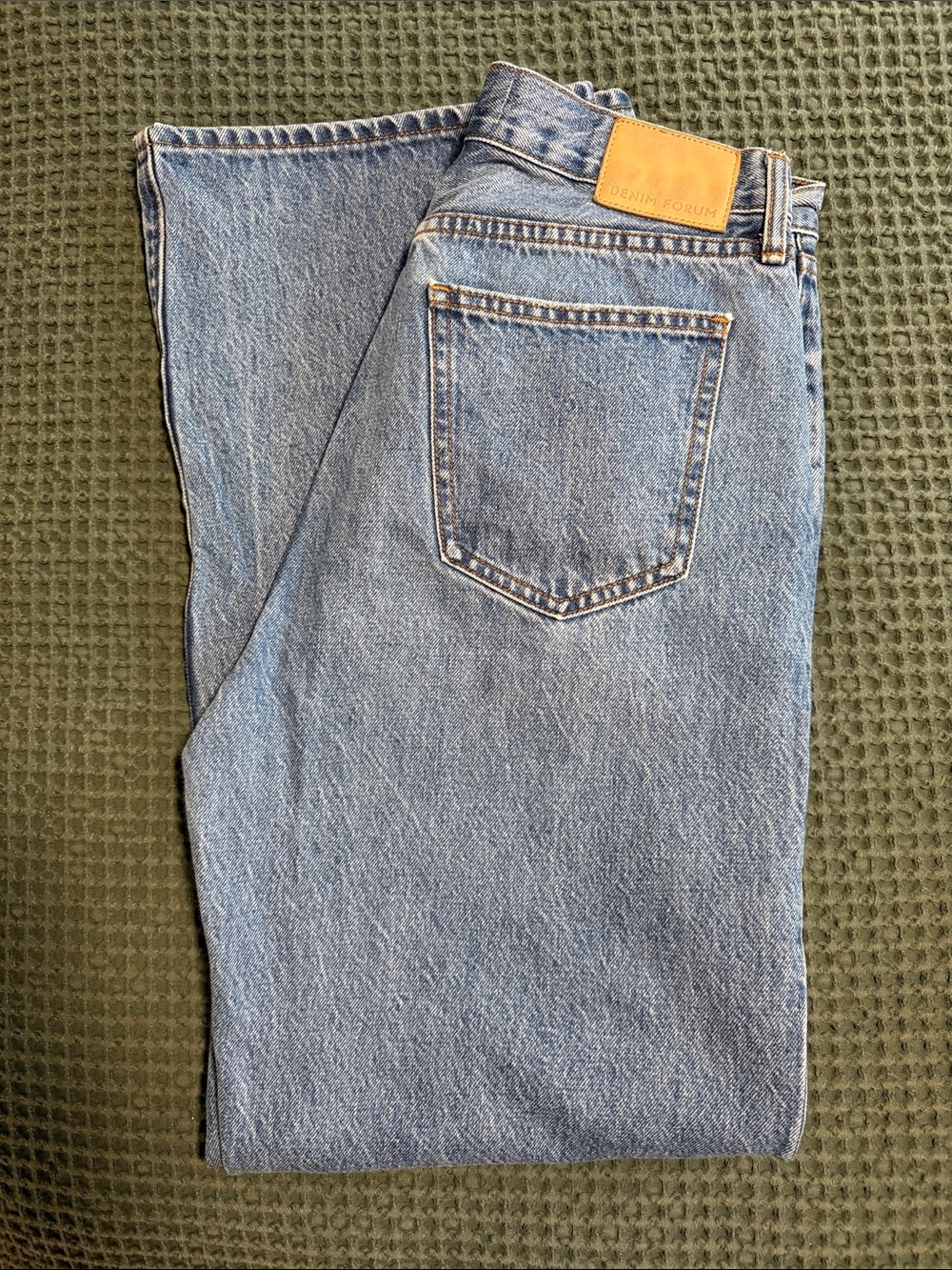Denim Forum Farrah High-Rise Straight Jeans in Blue - Picture 8 of 8